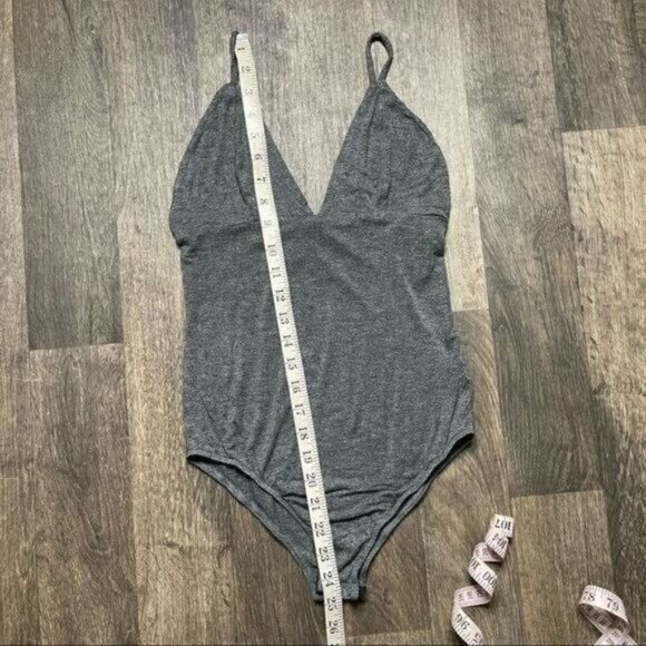 Urban Look Charcoal Gray Bodysuit Size M - Picture 6 of 10
